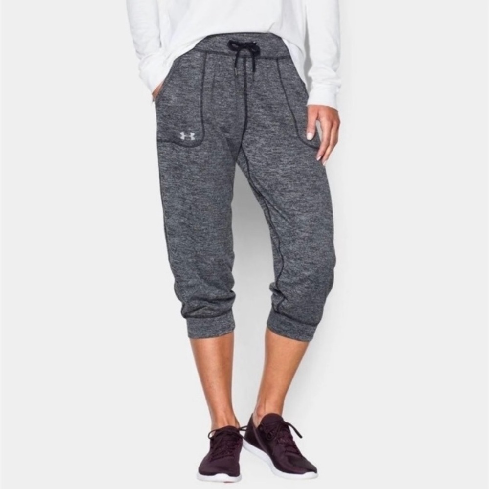 Under Armour Women’s Tech Twist Heather Gray Capri Joggers Size Medium